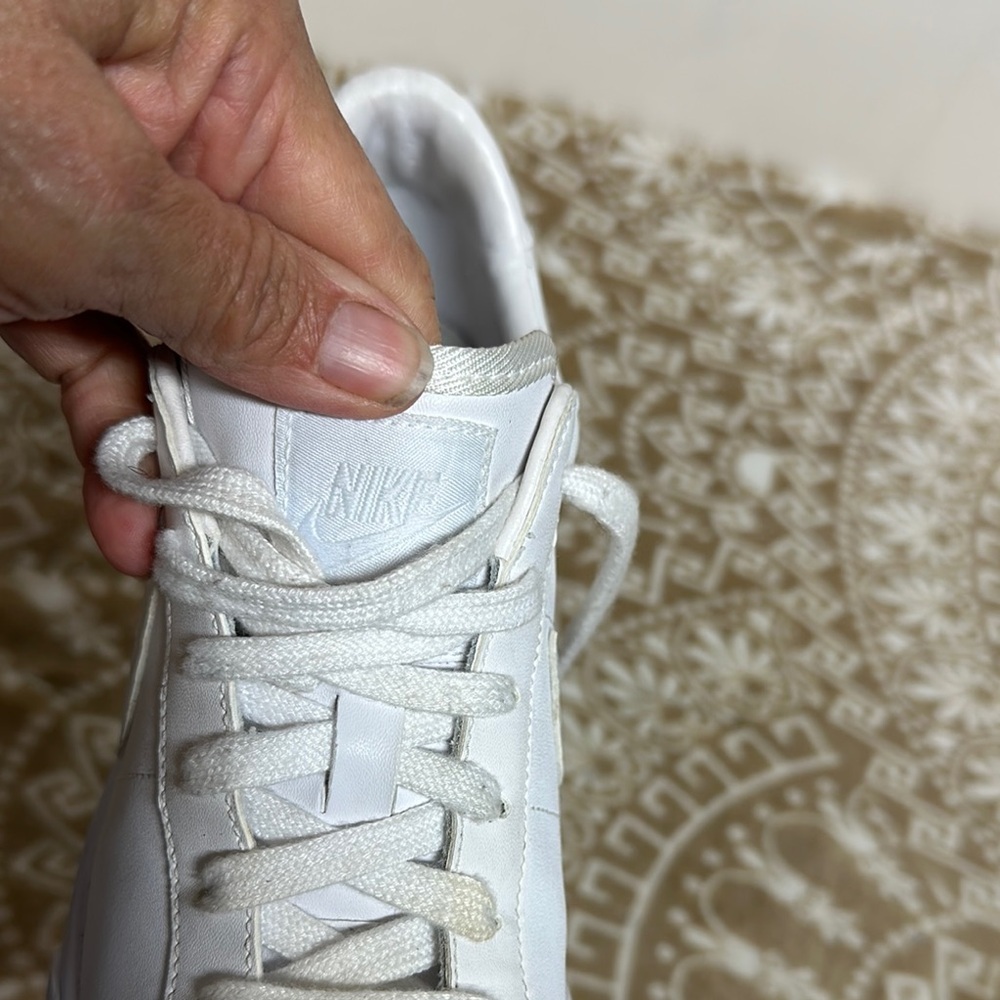 Nike White Athletic Shoes Classic Design - Picture 13 of 15